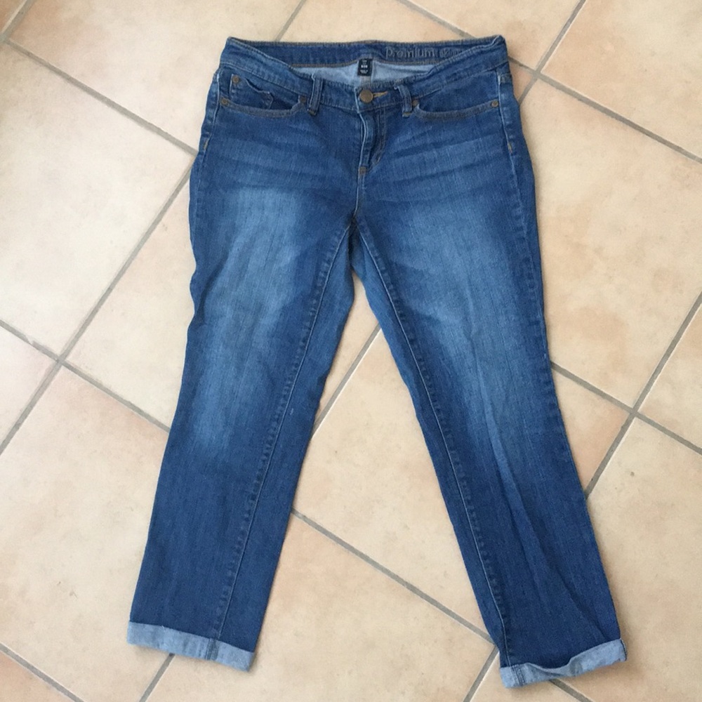 Gap Skinny Crop Jeans. Super cute for summer.